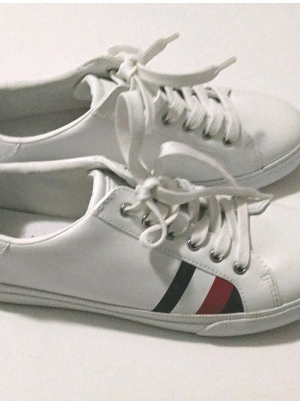 Tommy Hilfiger White Low-Top Sneakers with Red & Navy Stripe
